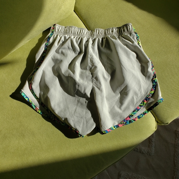 Nike dri-fit shorts - Picture 5 of 9